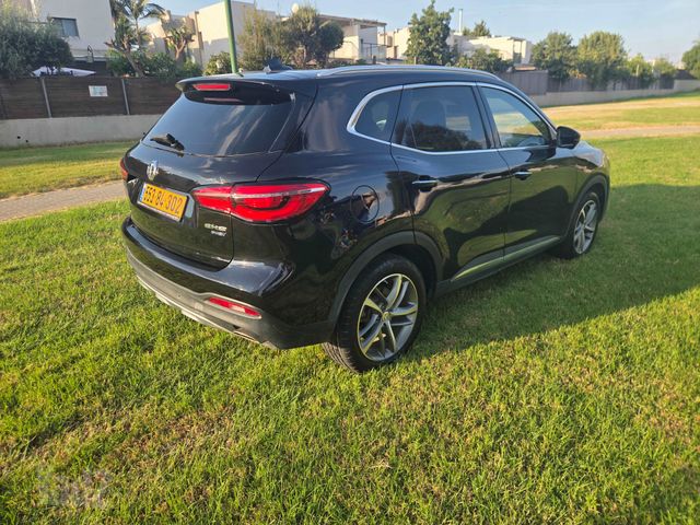 אם ג'י EHS PHEV