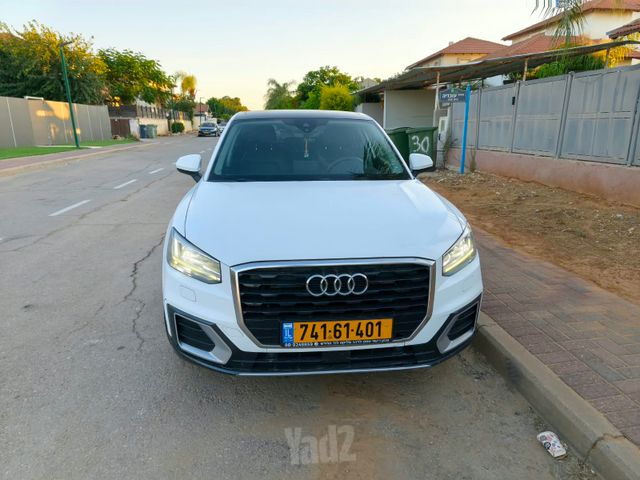 מודעת רכב אאודי Q2