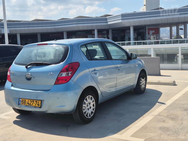 יונדאי i20
