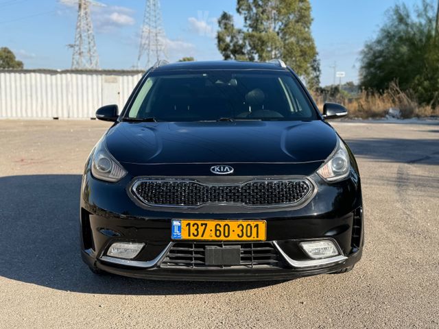 קיה נירו