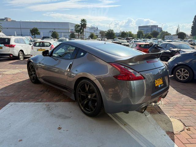 ניסאן 370Z