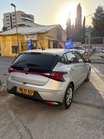 יונדאי i20