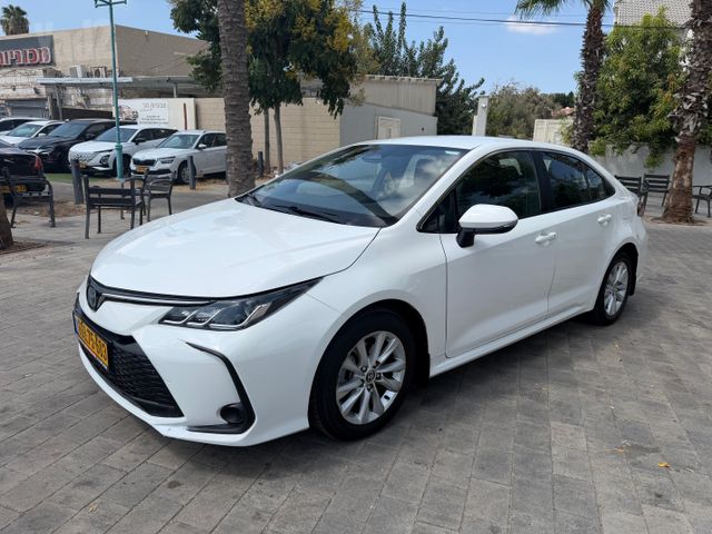 מודעת רכב טויוטה קורולה
