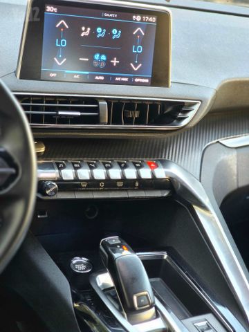 פיג'ו 5008