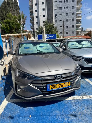 יונדאי אלנטרה