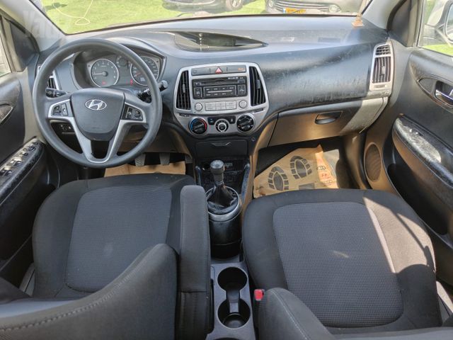 יונדאי i20