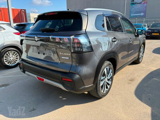 סוזוקי S-Cross