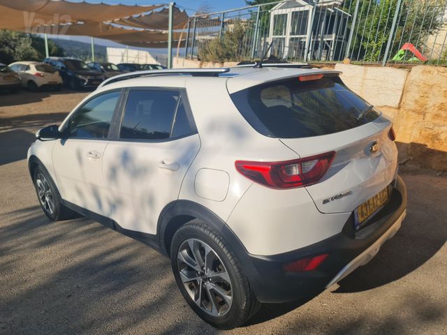 קיה סטוניק