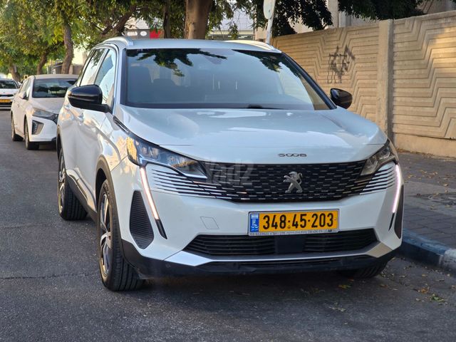 פיג'ו 5008