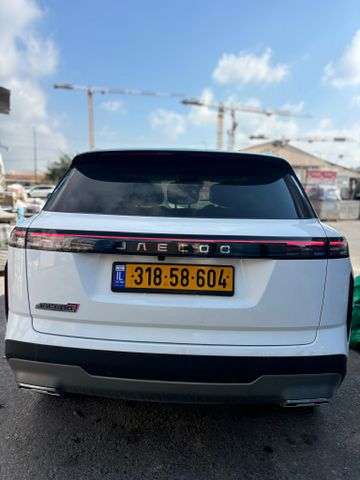 ג'אקו J7