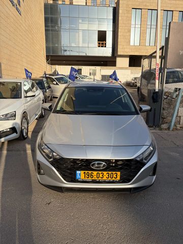 יונדאי i20