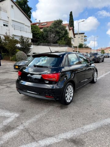 אאודי A1