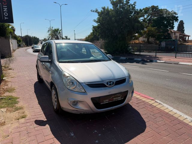 יונדאי i20