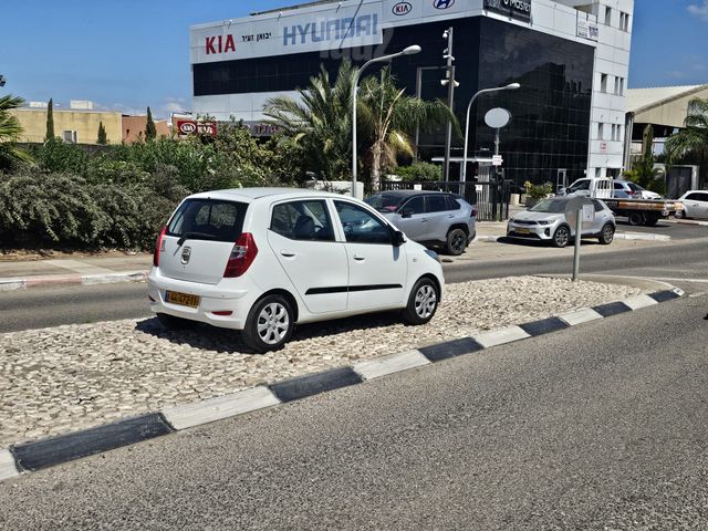 יונדאי i10
