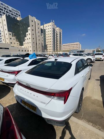 יונדאי אלנטרה