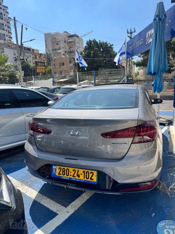 מודעת רכב יונדאי אלנטרה 1