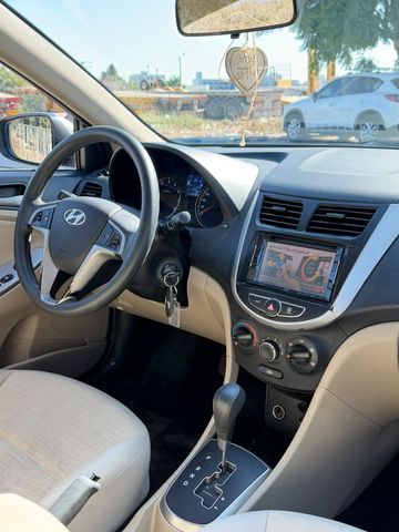 יונדאי אקסנט i25