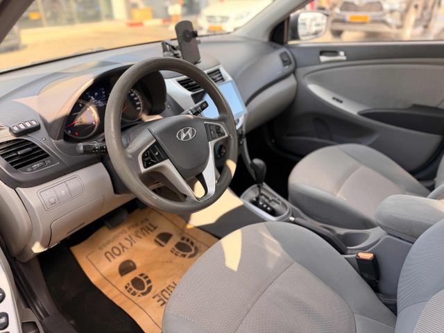 יונדאי אקסנט i25