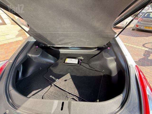 ניסאן 370Z