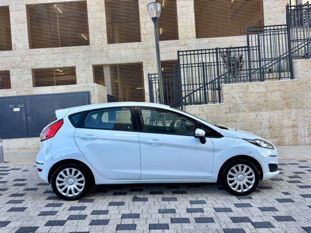מודעת רכב פורד פיאסטה