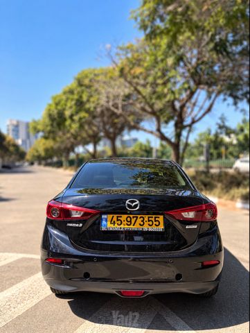 מאזדה 3