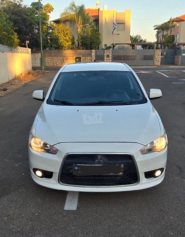מיצובישי לנסר