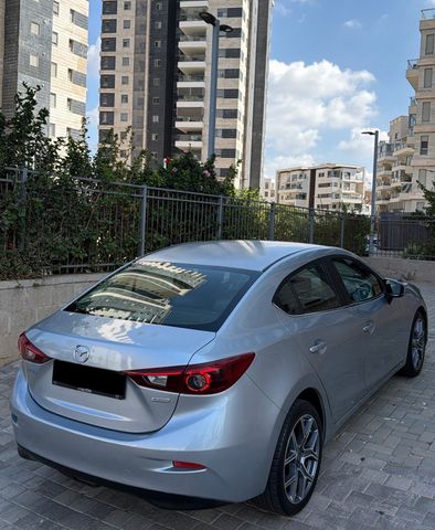 מודעת רכב מאזדה 3 2