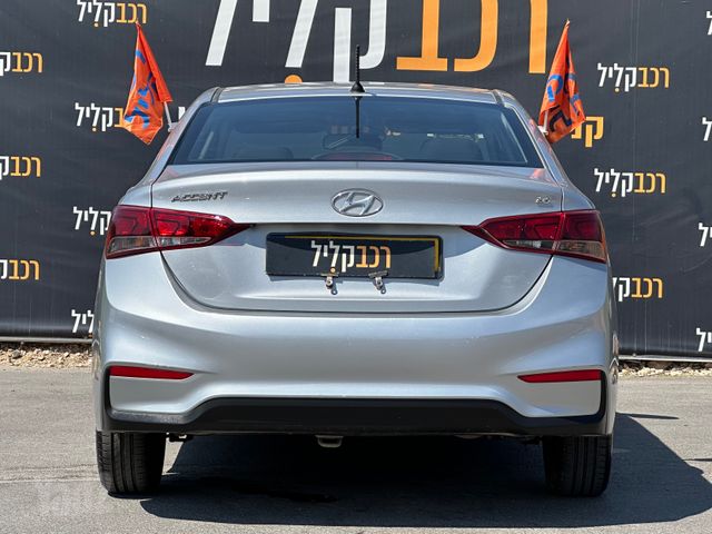יונדאי אקסנט i25
