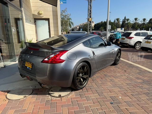 ניסאן 370Z