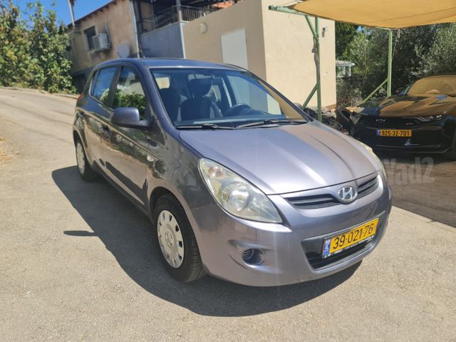 יונדאי i20
