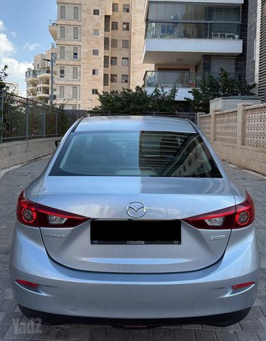 מאזדה 3