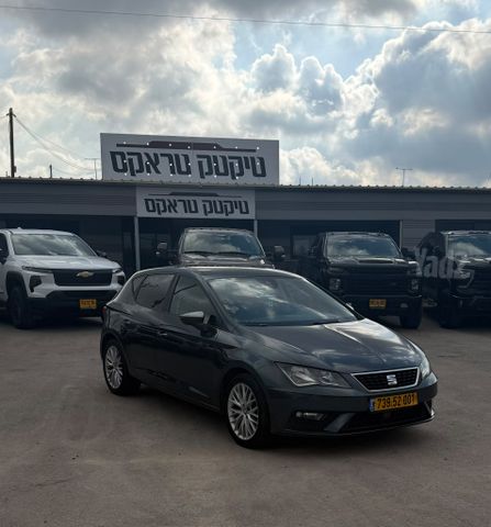 מודעת רכב סיאט לאון 1
