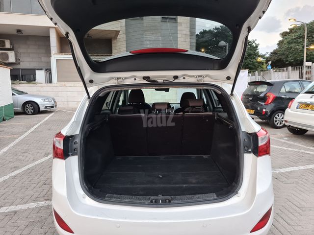 יונדאי i30
