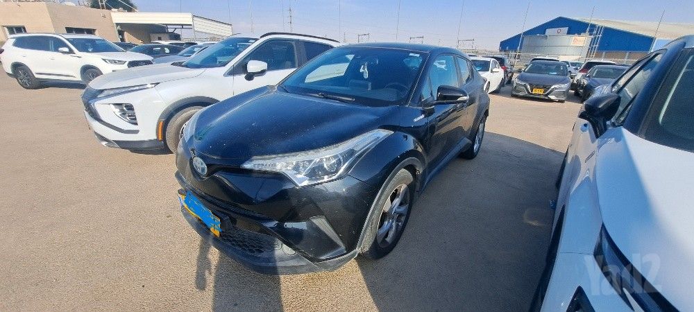 מודעת רכב טויוטה C-HR