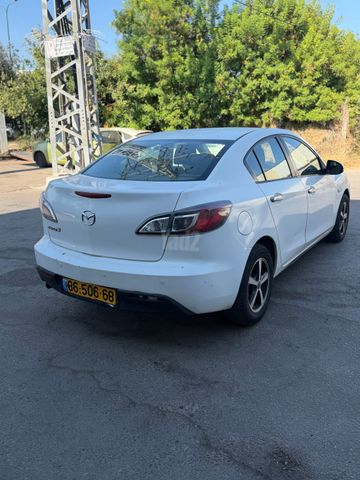 מאזדה 3