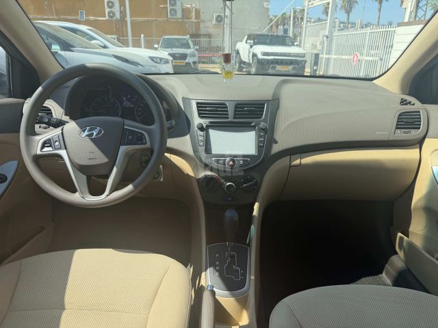 יונדאי אקסנט i25