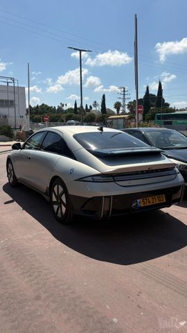 יונדאי איוניק 6