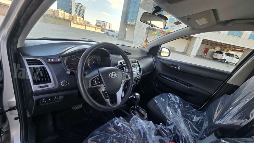 יונדאי i20