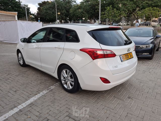 יונדאי i30