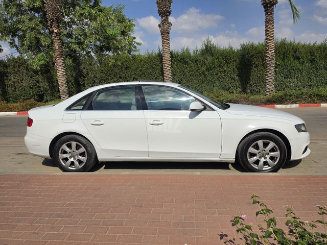 אאודי A4