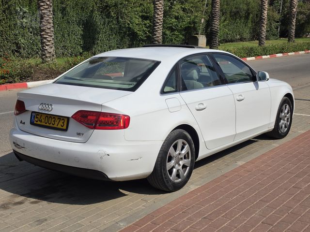 אאודי A4