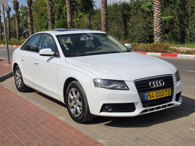 A4 4X2 Luxury אוט׳ בנזין 4 דל 1.8 (120 כ״ס)