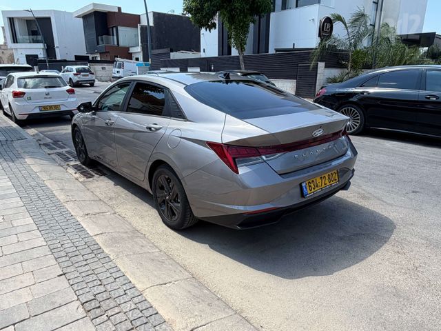 יונדאי אלנטרה