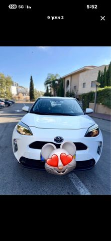 טויוטה יאריס קרוס