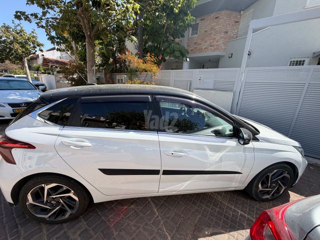 יונדאי i20