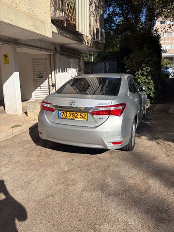 טויוטה קורולה