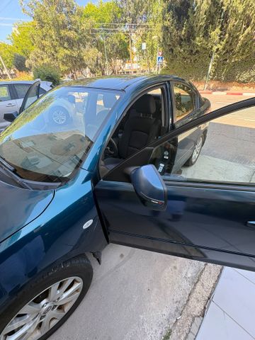 מאזדה 3