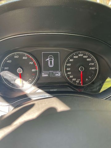 סיאט ארונה