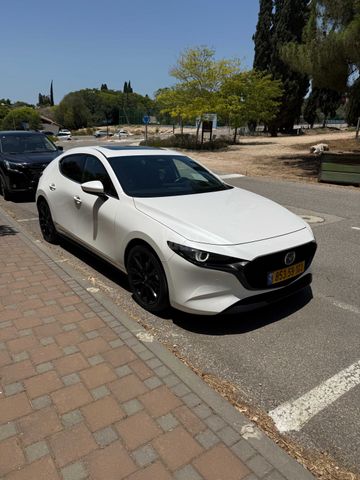 מאזדה 3