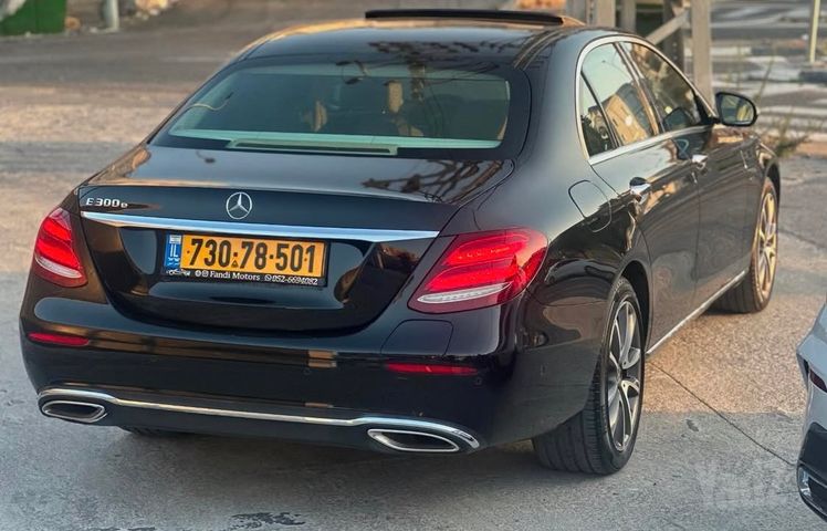 מרצדס-בנץ E-class